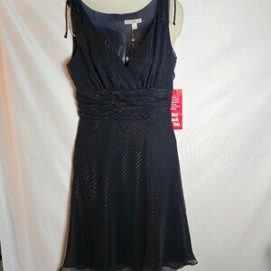 Los Angeles Gal Black w/ Silver Striped Threading Sleeveless Dress Size 6 NWOT